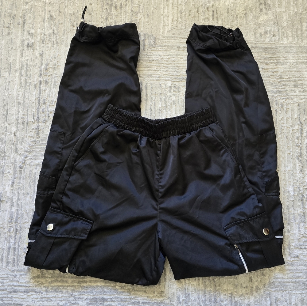 Forever 21 Black Cargo Pants - XS